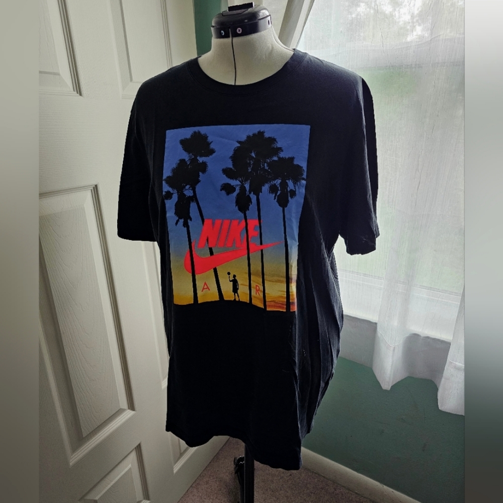 Men's Nike Sportswear Air 4 Short Sleeved T-shirt XL Black w/Multicolor Graphic